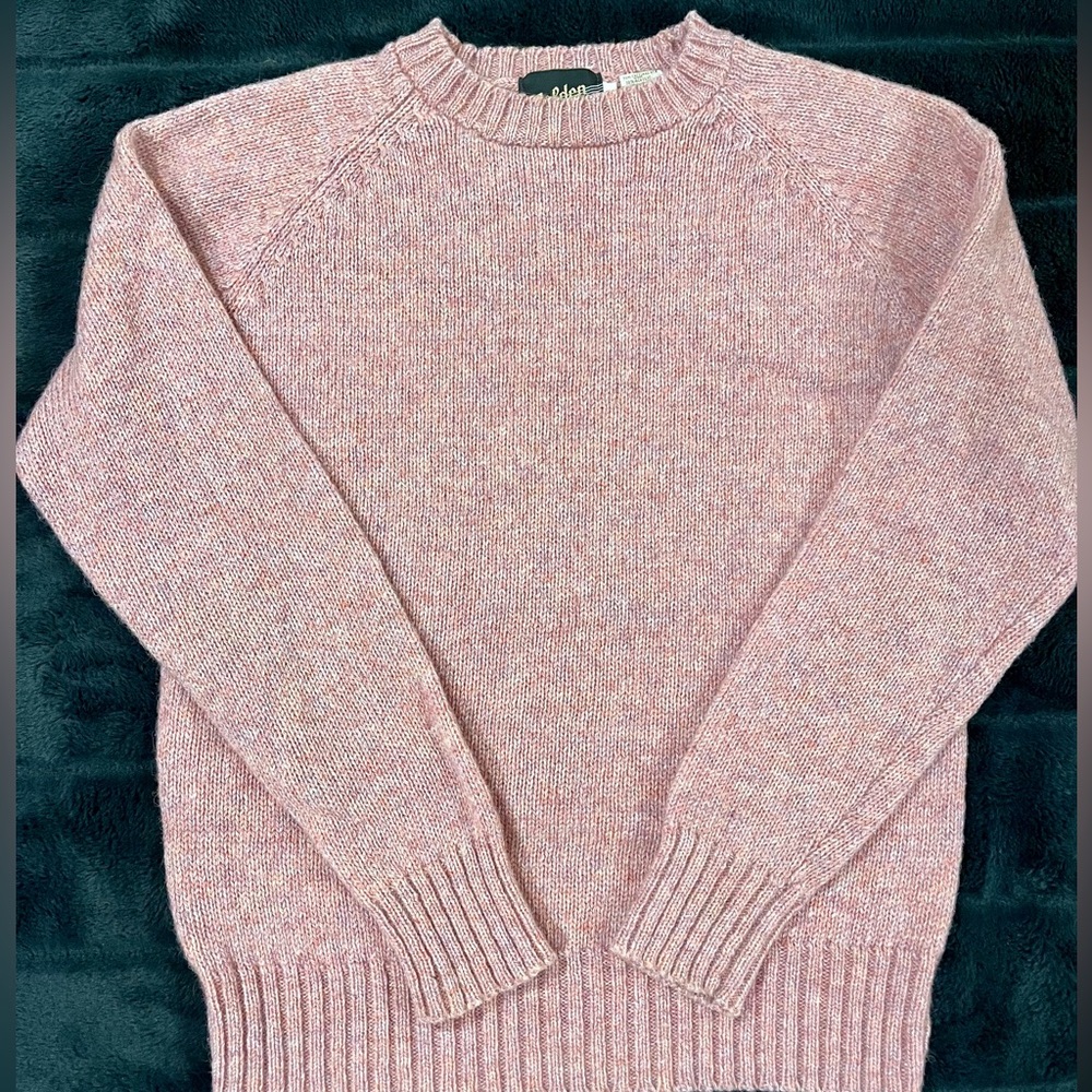 Vintage Wool golden bear minimalist Sweater